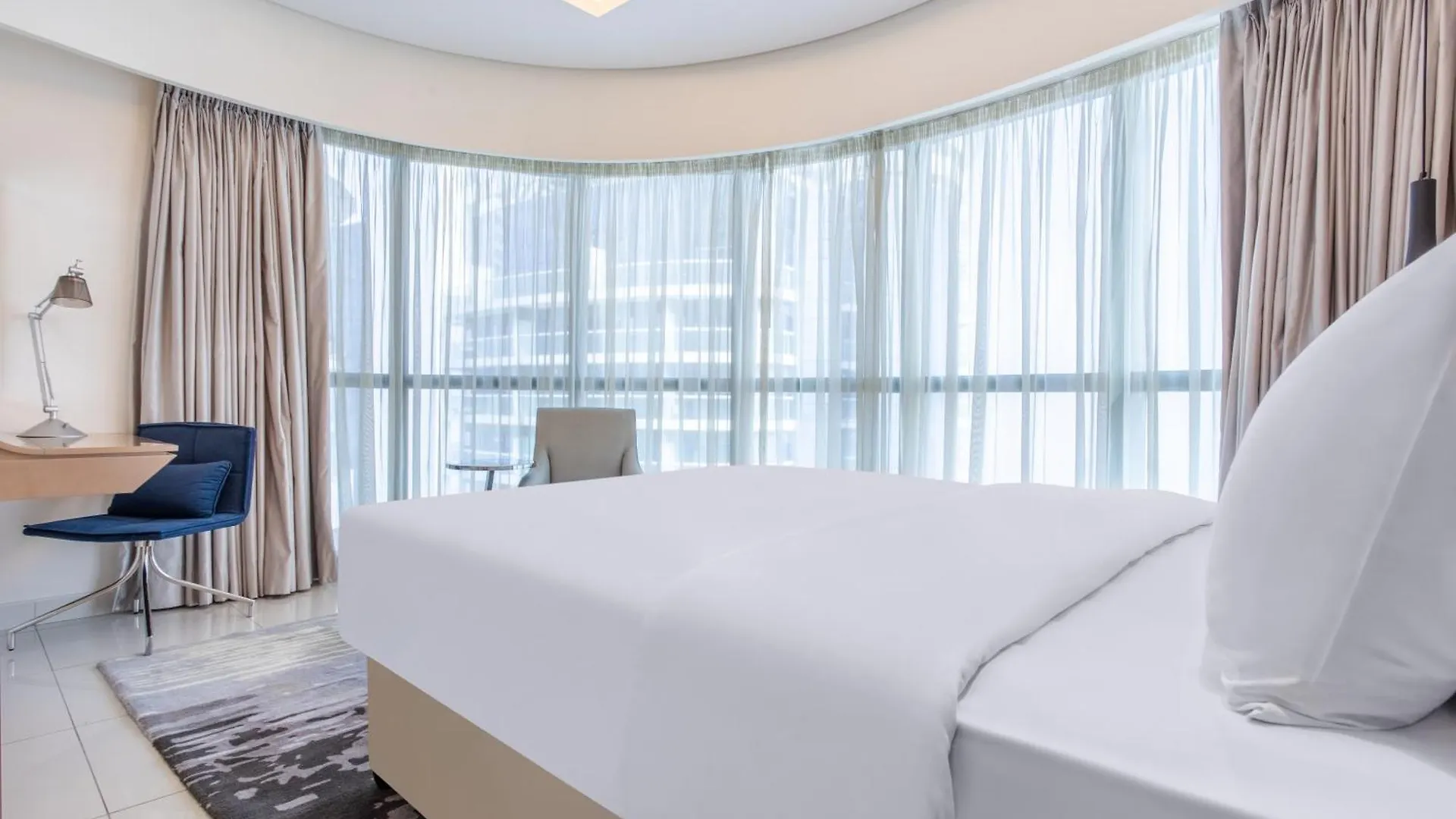 Damac Towers By Paramount Apartments - The S Holiday Homes Dubaj